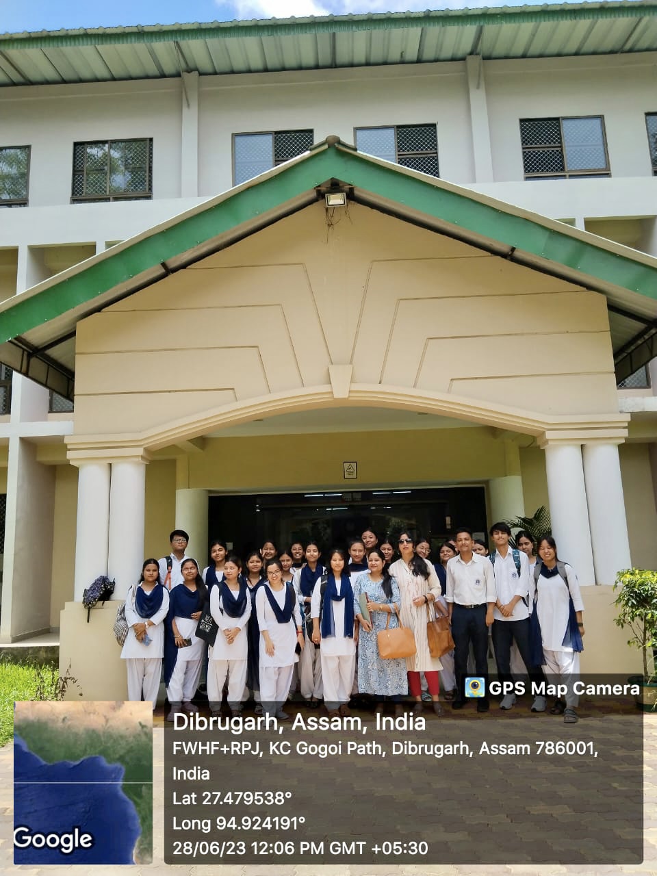 Educational visit to Central Library Dibrugarh University